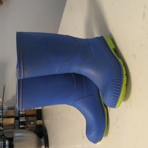 Boys rain boots